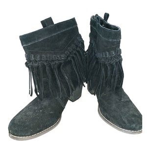 Black fringe booties